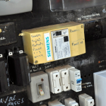 "Asbestos can be found in the Zelimite backing board of an
external switchboard. Not all fuse boxes will contain warnings like this even if asbestos is present." AAG-Prod-Loc39
